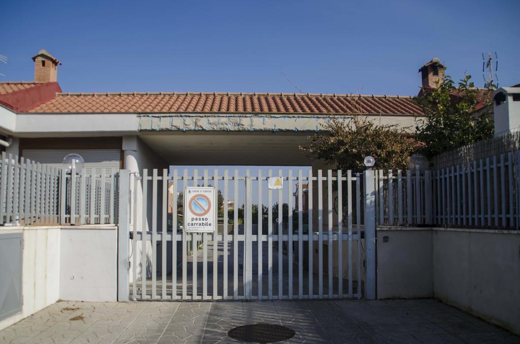 Ferienwohnung Da Chicco Fiumicino Exterior foto